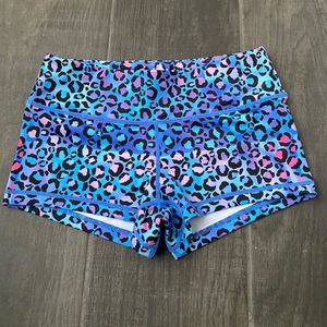 WOD BOTTOM blue leopard small shorts
